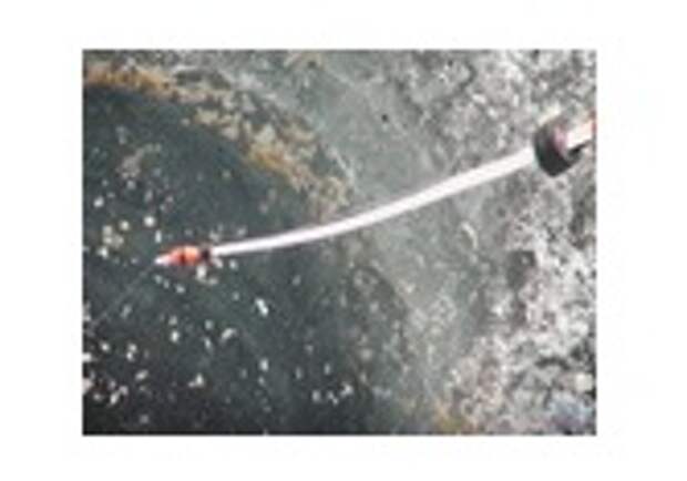 Ловля плотвы по последнему льду с летним эхолотом - видео.