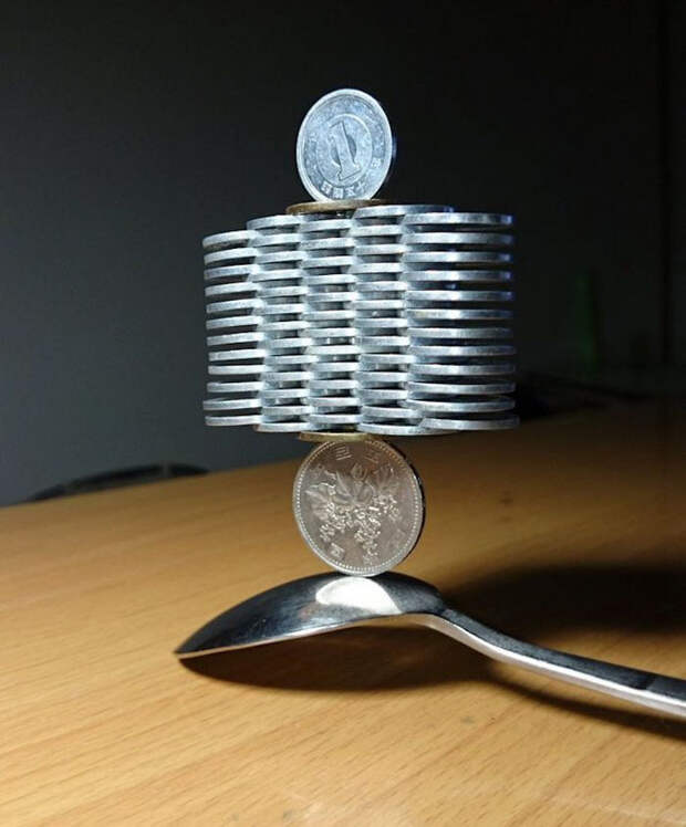 coin-stacking-gravity-thumbtani-japan-11a