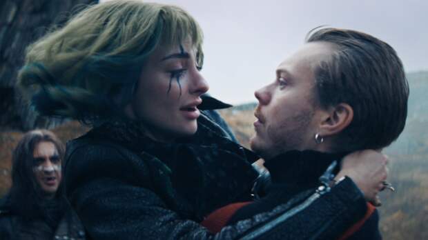 Константин Плотников и Влад Коноплёв спасают панк-вселенную в трейлере фильма «Король и Шут. Навсегда»