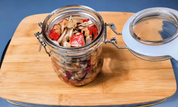 Маринуем крабовые палочки в банке как настоящую рыбу. Простой ингредиент через 10 минут уже не узнают