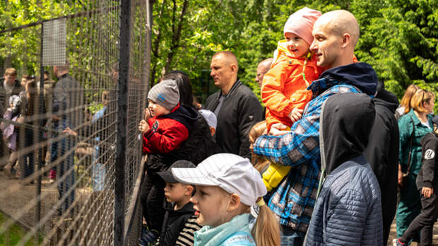 Партия "Новые люди" организовала экскурсию для детей в Барнаульский зоопарк
