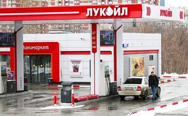 Сечин дал Америке дешевый бензин, россияне обойдутся