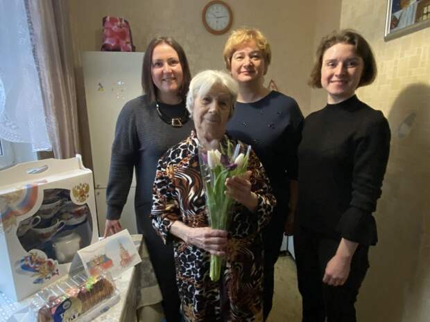 Антонина Червякова из Северного отпраздновала 90-летие Фото: управа Северного района