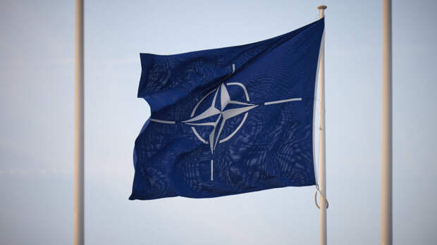 «Обращен против нашей страны»: Захарова о наращивании ядерного потенциала НАТО