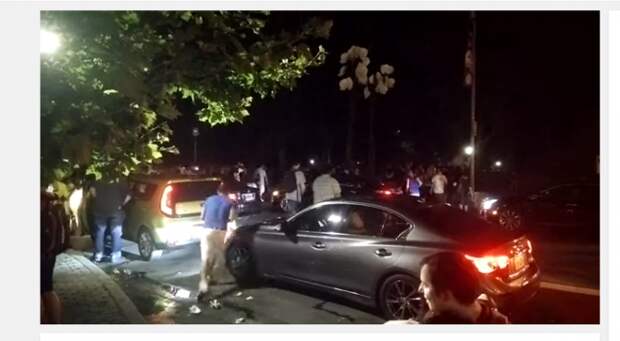 В Нью-Йорке толпа устроила охоту за редким покемоном (ВИДЕО) В Нью-Йорке толпа устроила охоту за редким покемоном (ВИДЕО)