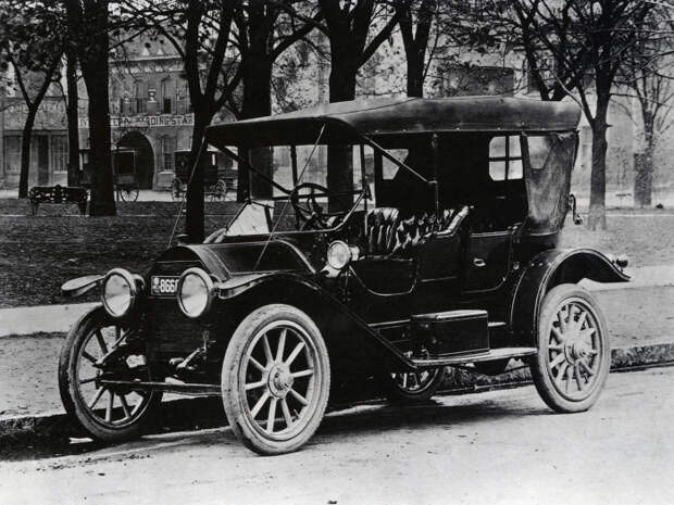 Cadillac Model 30 Touring. Ajnj 1912 года.