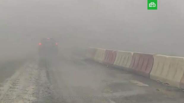 Трассу в Курганской области накрыло смогом из-за лесных пожаров