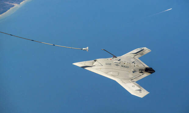 Беспилотный штурмовик Northrop Grumman X-47В
