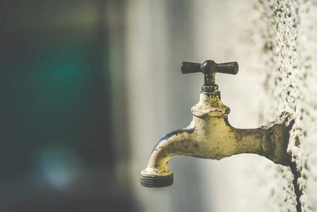 Весь Киев остался без водоснабжения из-за проблем с электричеством