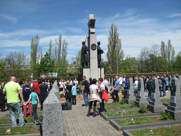 Прага, Олшанское военное кладбище, 09.05.2021 Прага, Олшанское военное кладбище, 09.05.2021