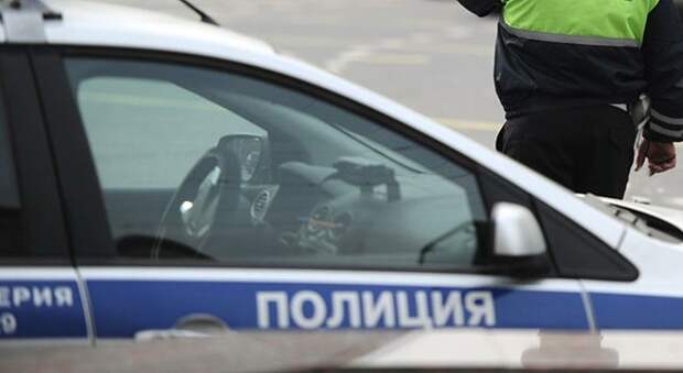 Очевидцы: три авто столкнулись на юге Москвы