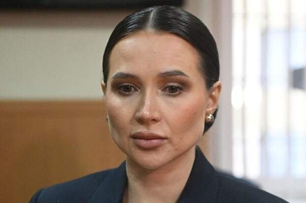 Лерчек отпустили из-под домашнего ареста из-за рака. Дело приостановлено