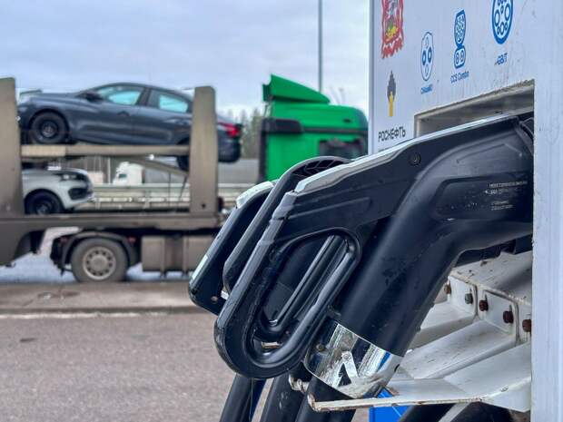 В Тюмени озвучили топ АЗС с самым дешёвым топливом