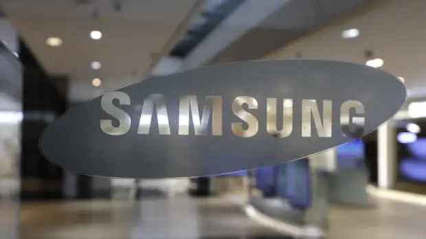Суд в Москве запретил продажу в России 61 модели смартфонов Samsung