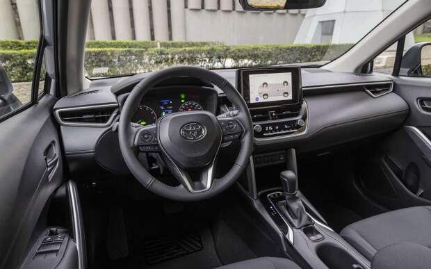 2 л, 169 л. с.: этот японский кроссовер стоит чуть больше 2 млн рублей