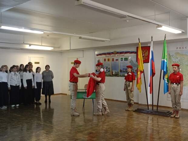 В Андреаполе открыли «Парты Героя», посвященную Герою Советского Союза Гавриилу Половчени
