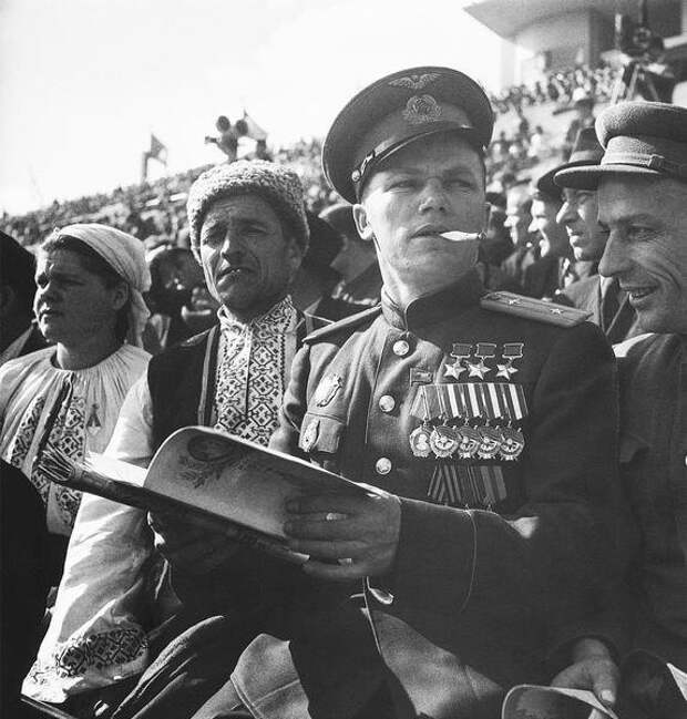 Евгений Халдей: фотограф эпохи СССР, родина, фото