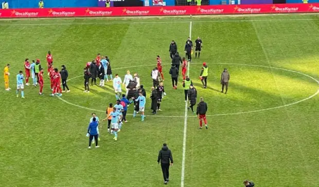 ФК «Нижний Новгород» сыграл вничью со «Спартаком»