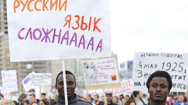 Смешные картинки с надписями для хорошего настроения (12 фото) Смешные картинки с надписями для хорошего настроения (12 фото)