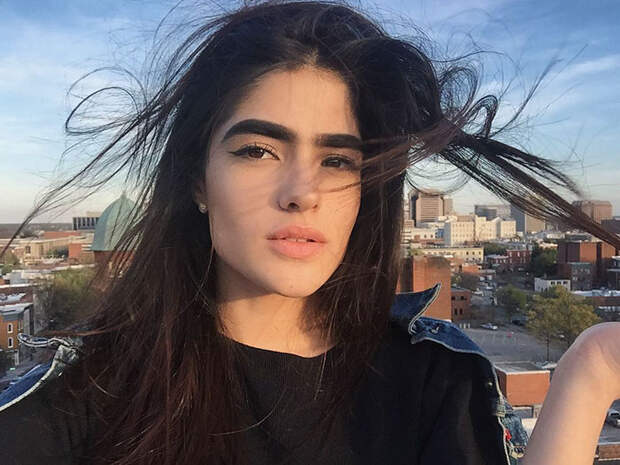 bullying-thick-eyebrows-model-career-natalia-castellar-17
