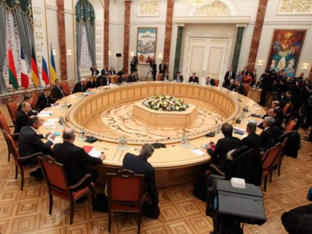 В Киеве заявили о резкой смене поведения России на трехсторонних переговорах по Донбассу