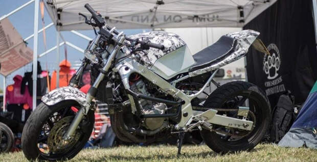 Городской стритфайтер построенный на базе Honda CBR600RR F3 1996