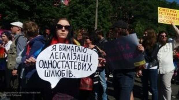 Кернес готов через суд запретить гей-парад в Харькове