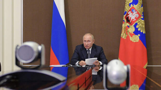 Путин заявил, что борьба с COVID-19 еще не окончена