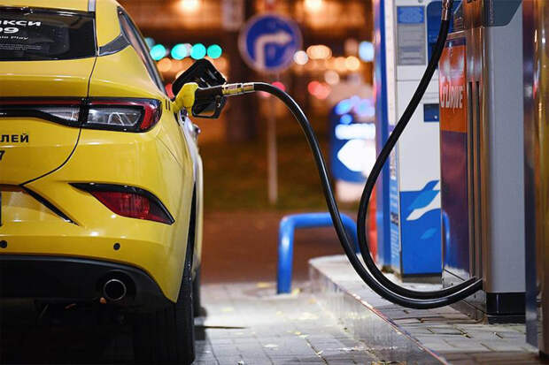 Почему в России подорожал бензин и стоит ли ждать снижения цен на автозаправках
