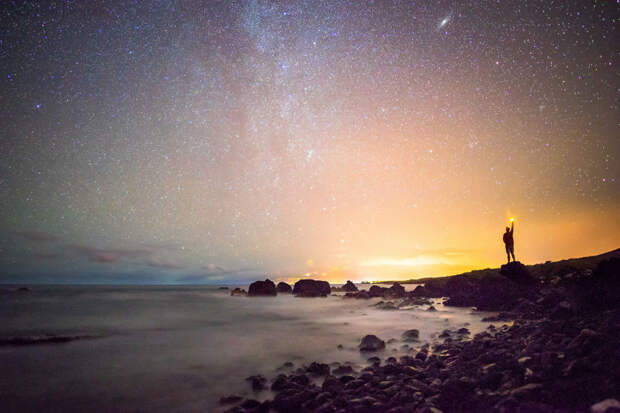 Млечный путь и галактика Андромеды над побережьем Кохала  гавайи, млечный путь, небо