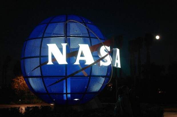 NASA планирует построить частные космические станции