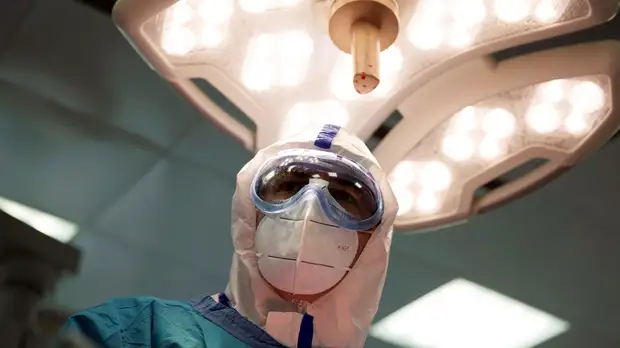 Более 18 млн выявленных случаев: число жертв пандемии COVID-19 превысило 700 тысяч