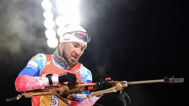 Максимов объяснил, с чем связаны проблемы Логинова в стрельбе в гонке преследования