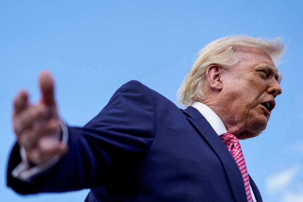 Трамп: поиски сбитого в Иране летчика едва не сорвались из-за его религиозности