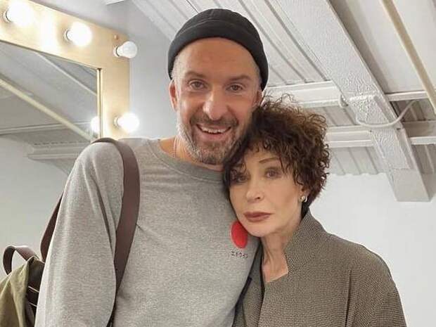 Сын Татьяны Васильевой продолжает получать угрозы от мошенников