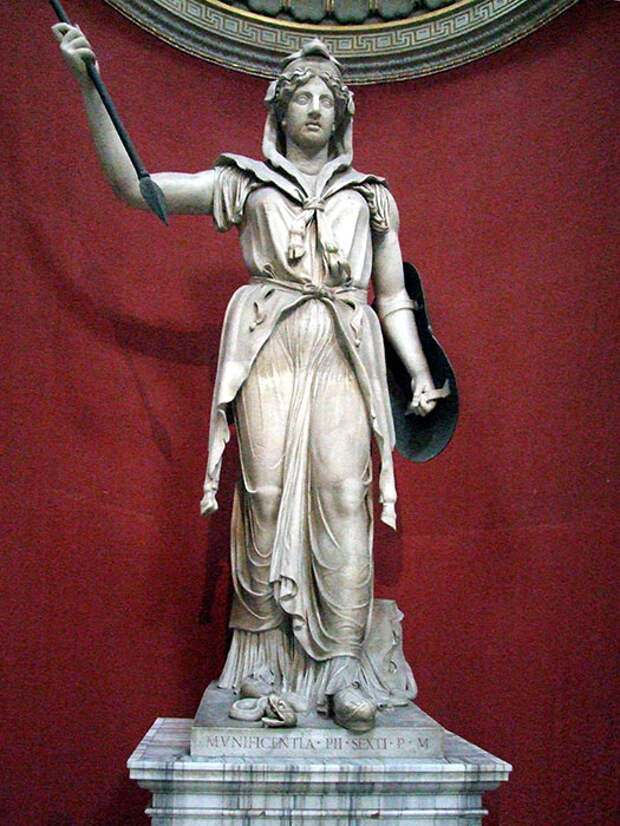 Статуя богини Юноны. / Фото: commons.wikimedia.org Статуя богини Юноны. / Фото: commons.wikimedia.org