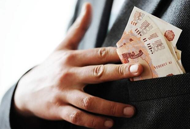 Свыше 280 млн рублей в день – скорость воровства денег чиновниками