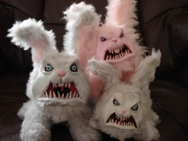 страшные игрушки кролики