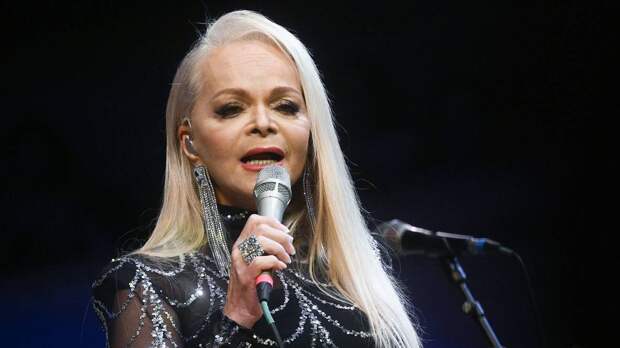 Лариса Долина получила роль в спектакле