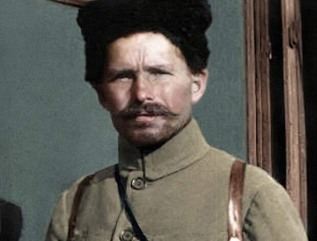 Красный командир В.И.Чапаев в 1918 году