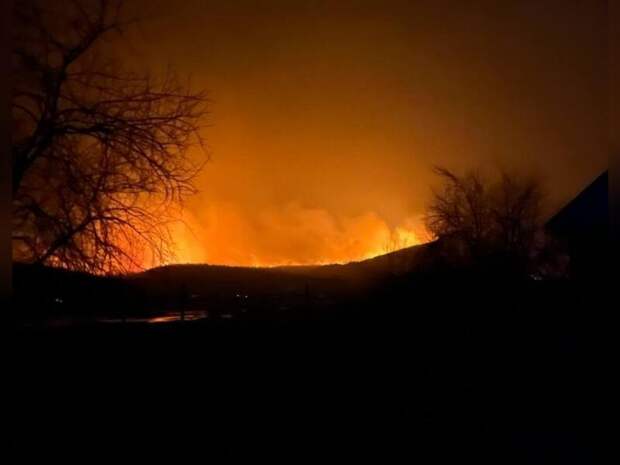 Восьми лесным пожарам в Забайкалье дали начало сухие грозы