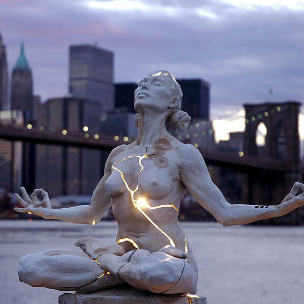 amazing-sculptures-4-57baeebfe5f1e__880