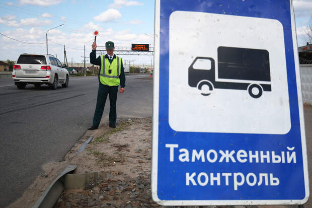 Минтранс ускорит проверку автомобилей на границе до 10 минут