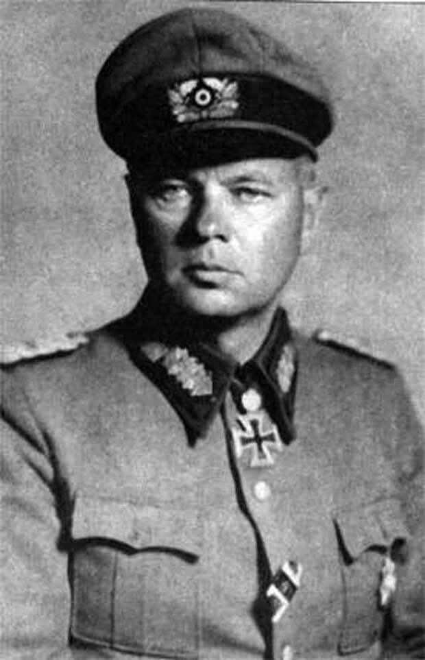 Гельмут фон Паннвиц в немецкой униформе