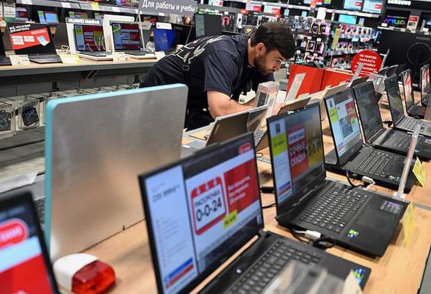 Продажи компьютеров в России резко сократились