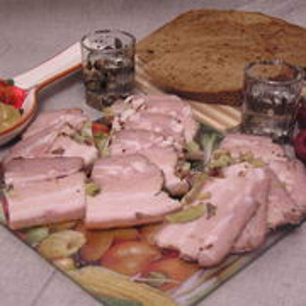 Грудинка  пряная, запеченная в фольге.