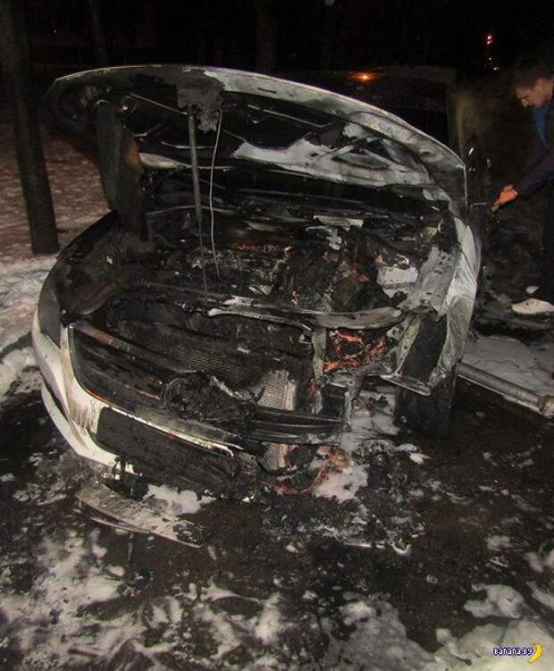 Витебскому влогеру спалили машину
