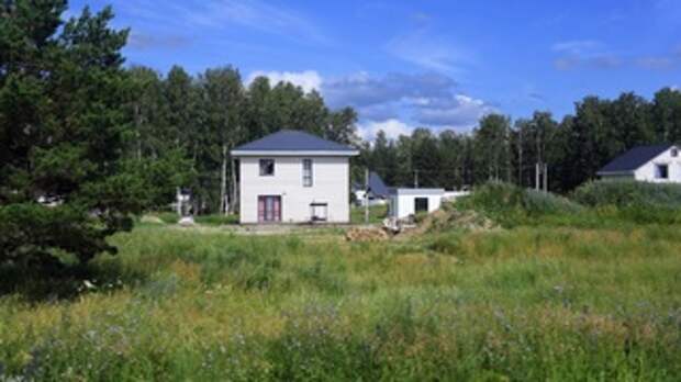 Частный дом в пригороде Барнаула / Фото: Екатерина Смолихина / amic.ru