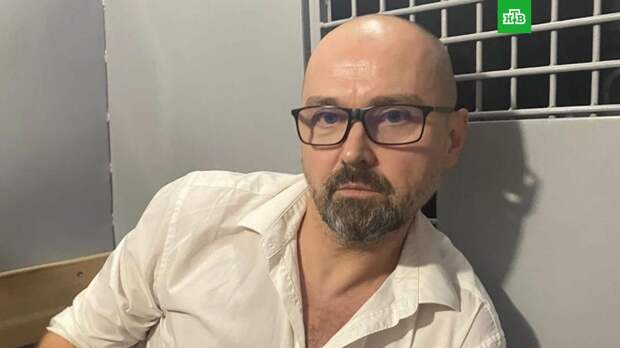 Экс-мэр Архангельска получил 15 суток ареста за участие в автопробеге элитных спорткаров