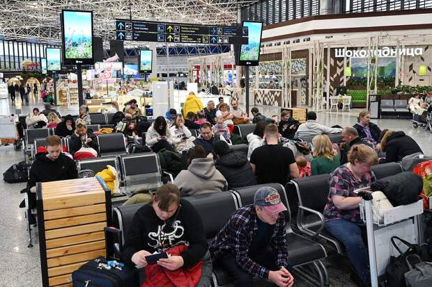 115 рейсов задержались в аэропорту на юге России из-за атак БПЛА